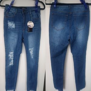 🆕 NWT ultra soft jeans